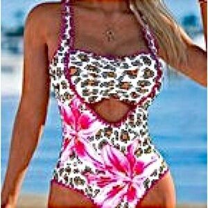 🆕Pink Floral and Leopard Print Women’s One Piece Swimsuit. Size L. NWT.